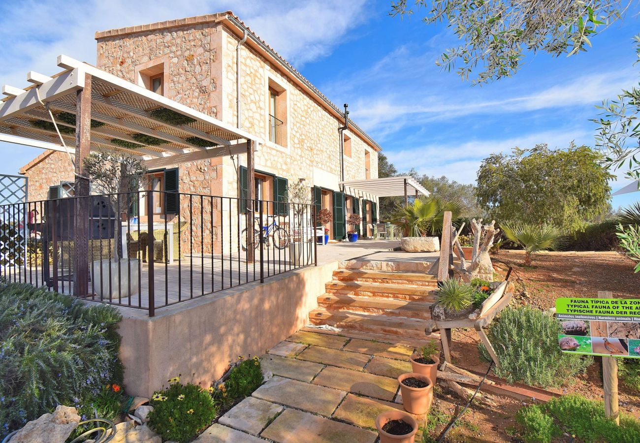 Villa à Ses Salines - Can Xesquet Comuna 168 magnifique propriété avec piscine privée, grande terrasse, vélos et WiFi