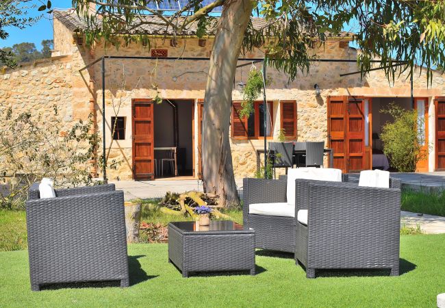 Domaine à Sineu - Es Camp Pla 087 Finca confortable avec piscine privée, terrasse, jardin, barbecue et air conditionné