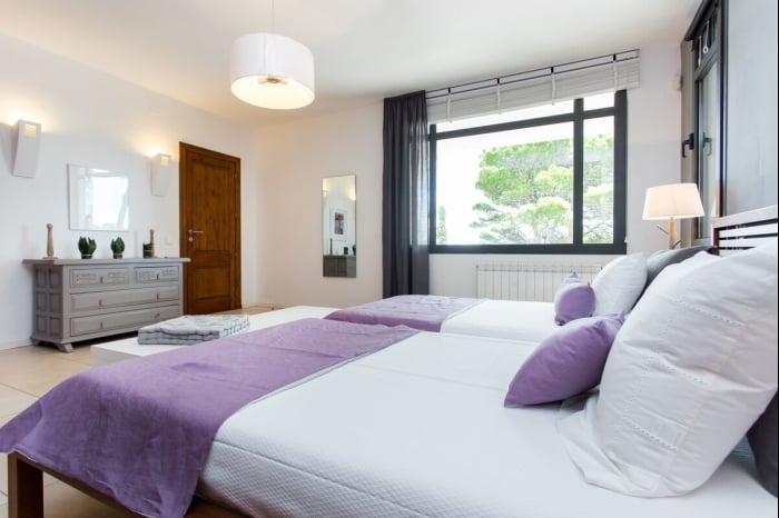 image TH06 Villa · Miami Platja · 6 dormitorios · 12 camas · 4 baños 15