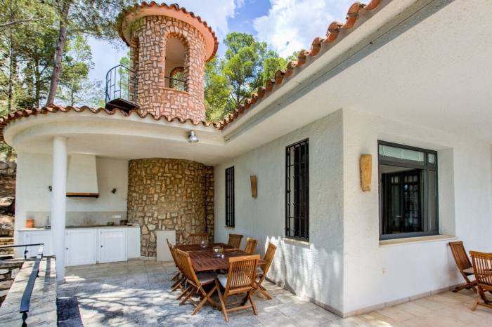 image TH06 Villa · Miami Platja · 6 dormitorios · 12 camas · 4 baños 26