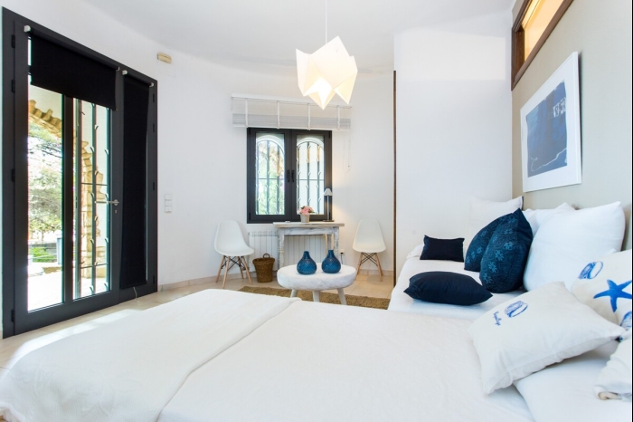 image TH06 Villa · Miami Platja · 6 dormitorios · 12 camas · 4 baños 31