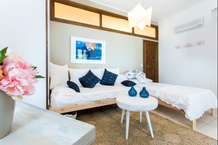 image TH06 Villa · Miami Platja · 6 dormitorios · 12 camas · 4 baños 32