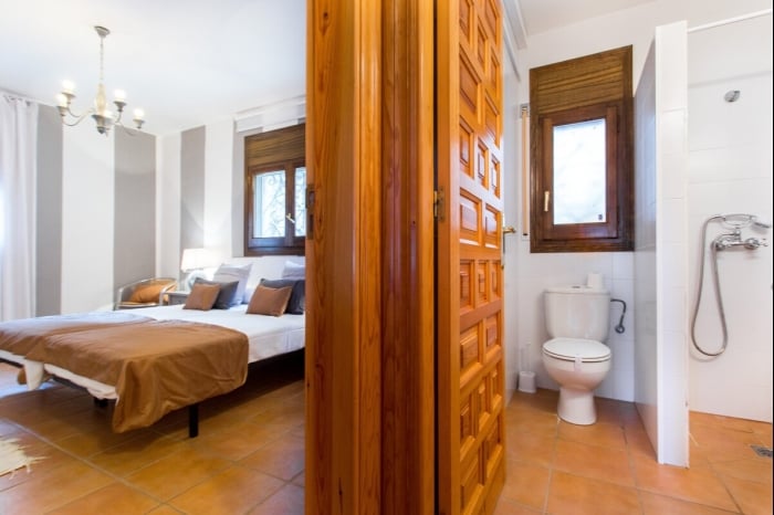 image TH06 Villa · Miami Platja · 6 dormitorios · 12 camas · 4 baños 36