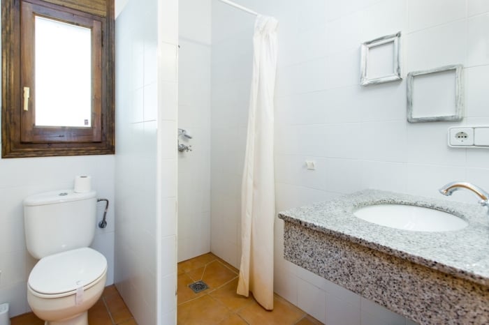 image TH06 Villa · Miami Platja · 6 dormitorios · 12 camas · 4 baños 38