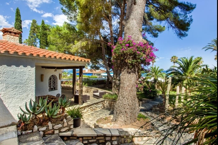 image TH06 Villa · Miami Platja · 6 dormitorios · 12 camas · 4 baños 43
