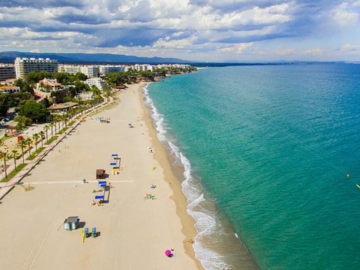 image TH06 Villa · Miami Platja · 6 dormitorios · 12 camas · 4 baños 4