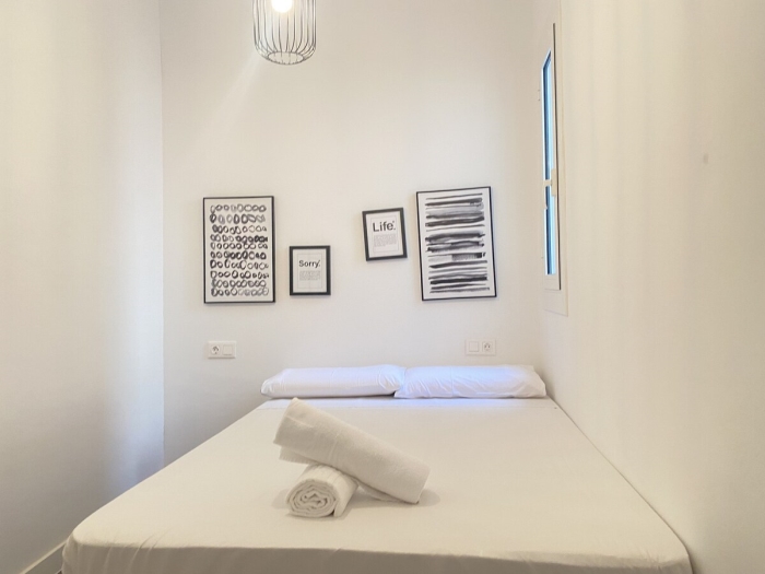 image TH10 Apartamento · Tarragona · 3 dormitorios · 3 camas · 1 baño 2