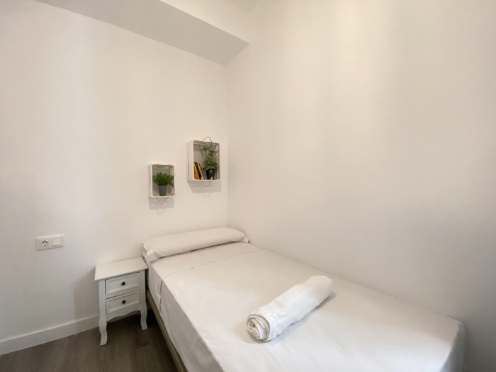 image TH10 Apartamento · Tarragona · 3 dormitorios · 3 camas · 1 baño 8