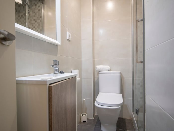 image th157 estudio · Tarragona · 1 dormitorio · 1 cama · 1 baño 13