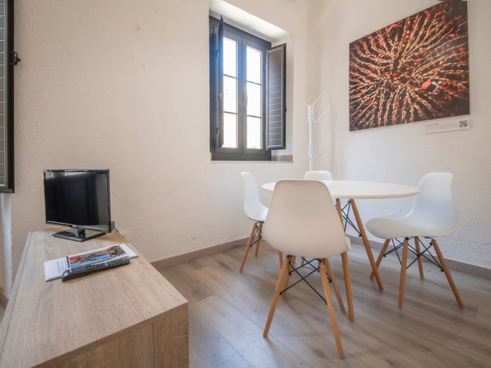 image th157 estudio · Tarragona · 1 dormitorio · 1 cama · 1 baño 7