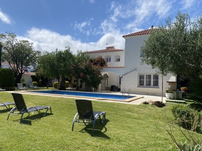 image TH11 Villa · Cambrils · 4 dormitorios · 6 camas · 3,5 baños 12