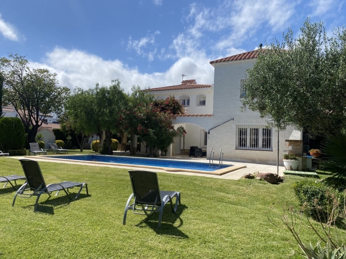 image TH11 Villa · Cambrils · 4 dormitorios · 6 camas · 3,5 baños 12