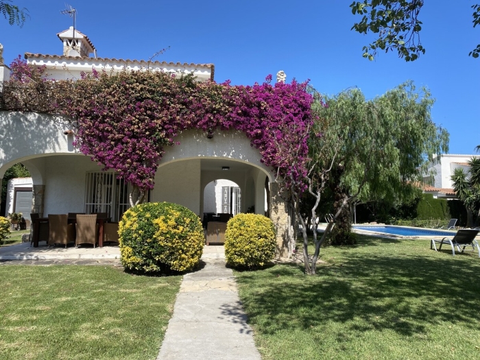 image TH11 Villa · Cambrils · 4 dormitorios · 6 camas · 3,5 baños 1
