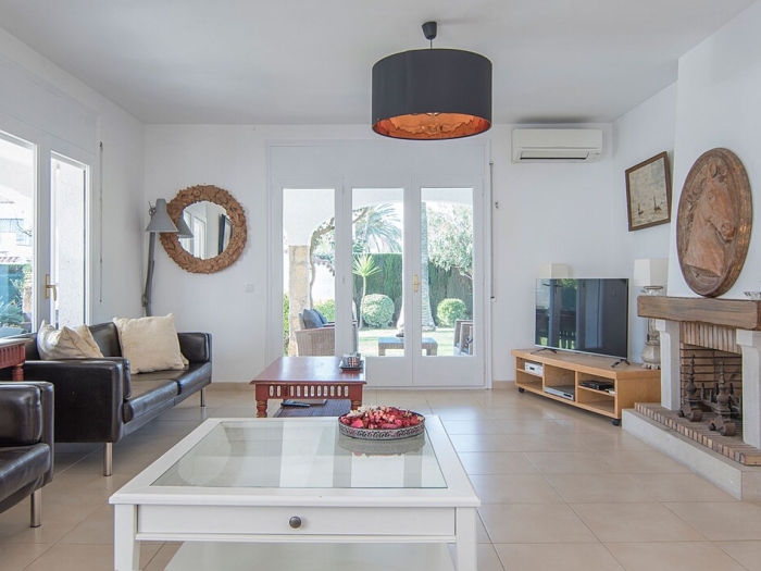 image TH11 Villa · Cambrils · 4 dormitorios · 6 camas · 3,5 baños 2