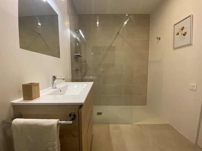 image th128 Villa · Tarragona · 4 dormitorios · 5 camas · 4 baños 45