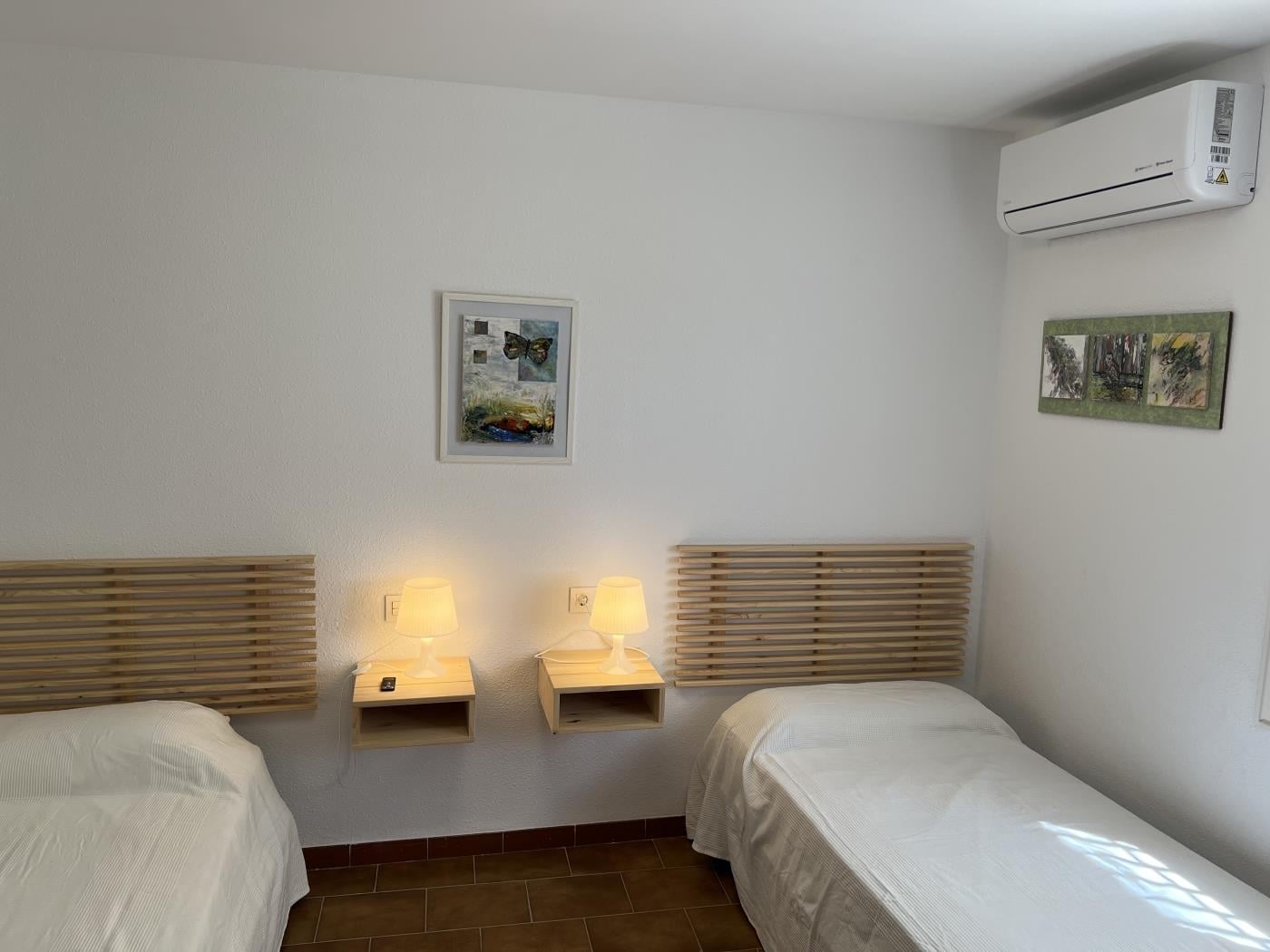 image th128 Villa · Tarragona · 4 dormitorios · 5 camas · 4 baños 5