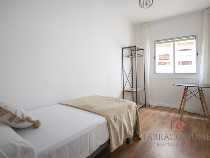 image th16 Apartamento · Tarragona · 3 dormitorios · 3 camas · 2 baños 7