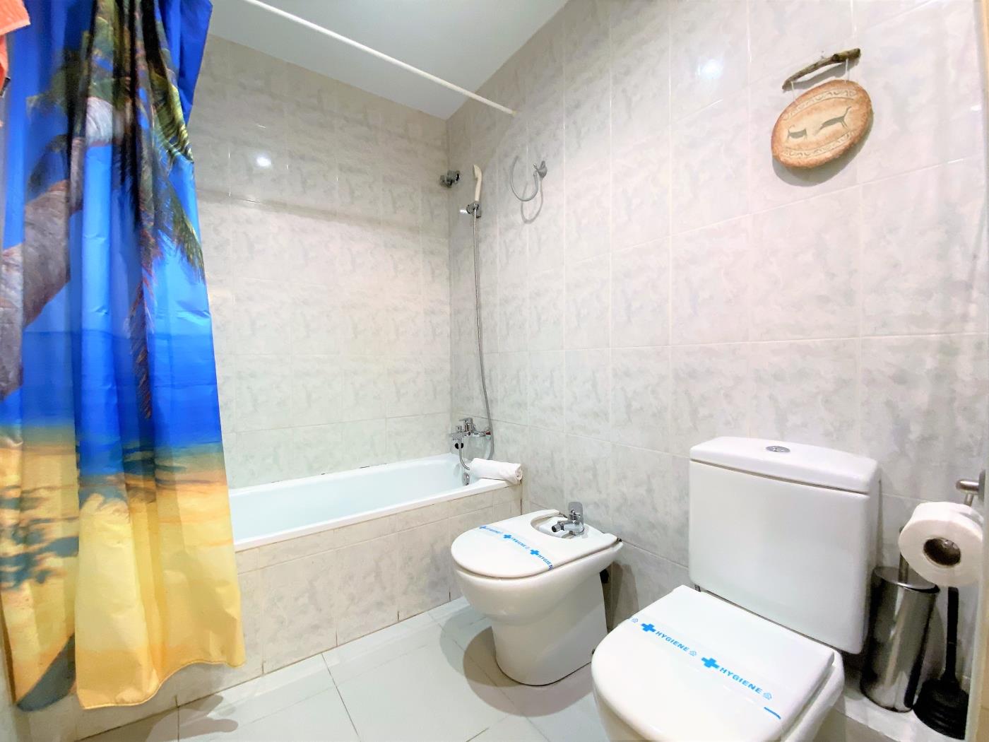 image th17 Apartamento · Tarragona · 3 dormitorios · 3 camas · 2 baños 26