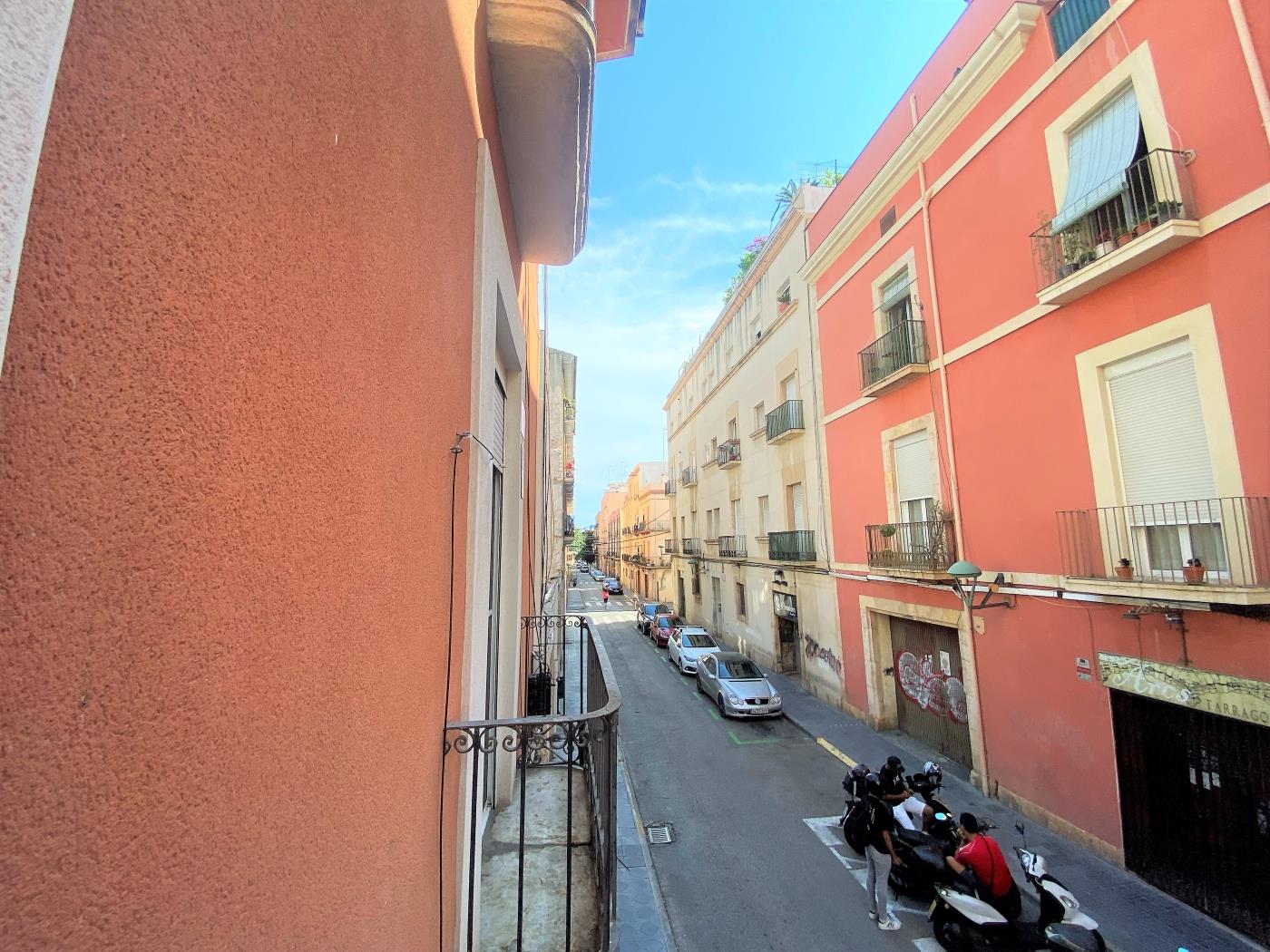 image th17 Apartamento · Tarragona · 3 dormitorios · 3 camas · 2 baños 4