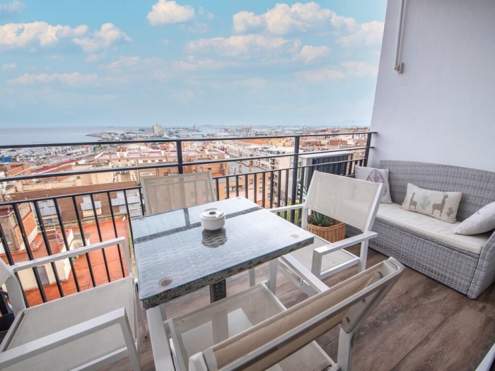 image th139 Apartamento · Tarragona · 3 dormitorios · 4 camas · 2 baños 1