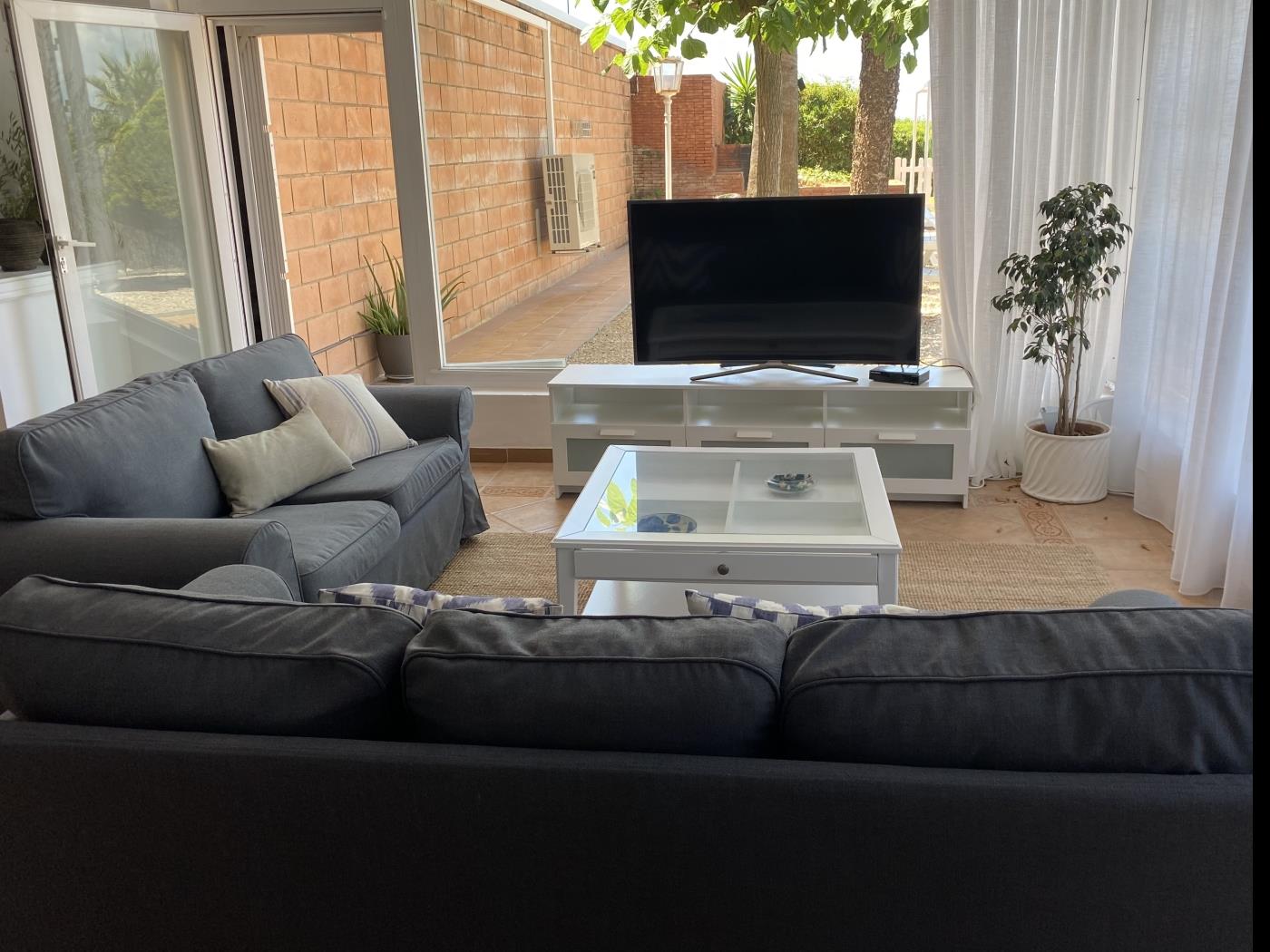 image Th29 Deluxe beachfront apartment in La Mora-Tamarit 9