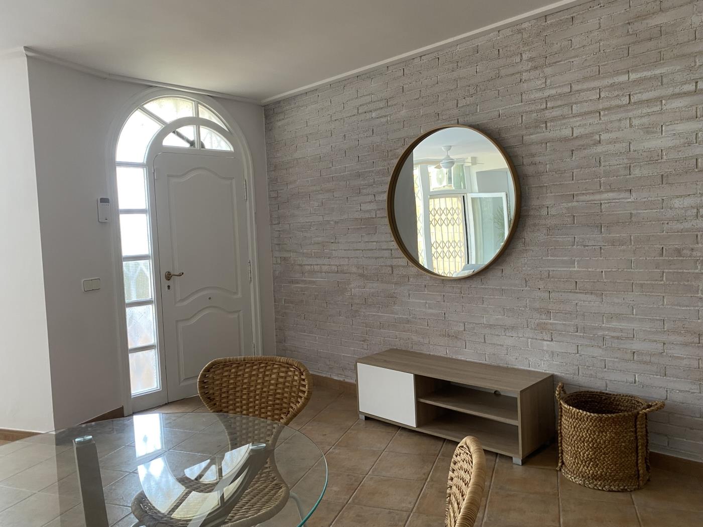 image Th29 Deluxe beachfront apartment in La Mora-Tamarit 10
