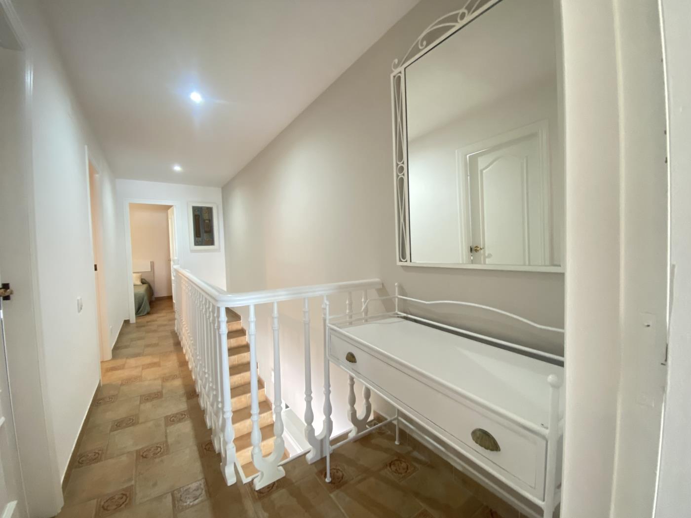 image Th29 Deluxe beachfront apartment in La Mora-Tamarit 22