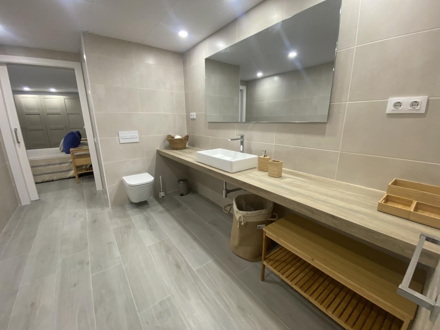 image Th29 Deluxe beachfront apartment in La Mora-Tamarit 27