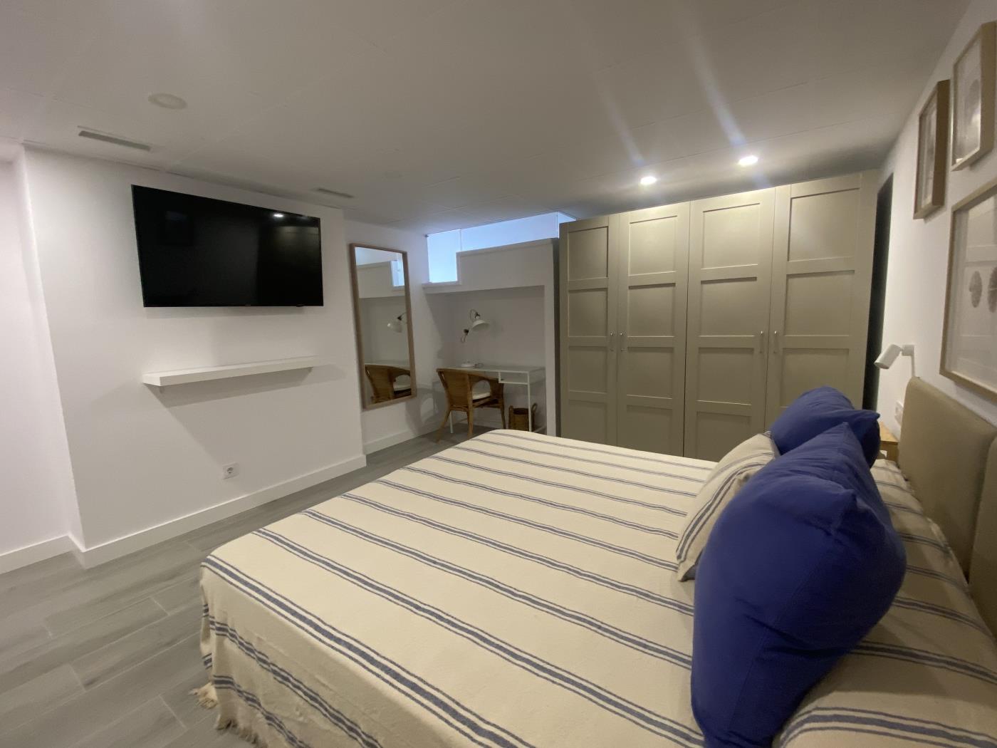 image Th29 Deluxe beachfront apartment in La Mora-Tamarit 32