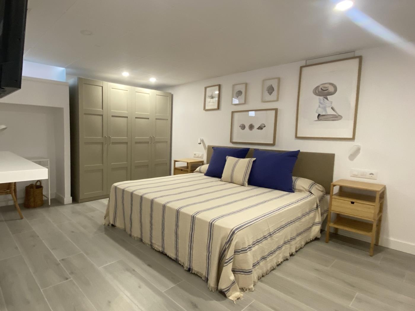 image Th29 Deluxe beachfront apartment in La Mora-Tamarit 33