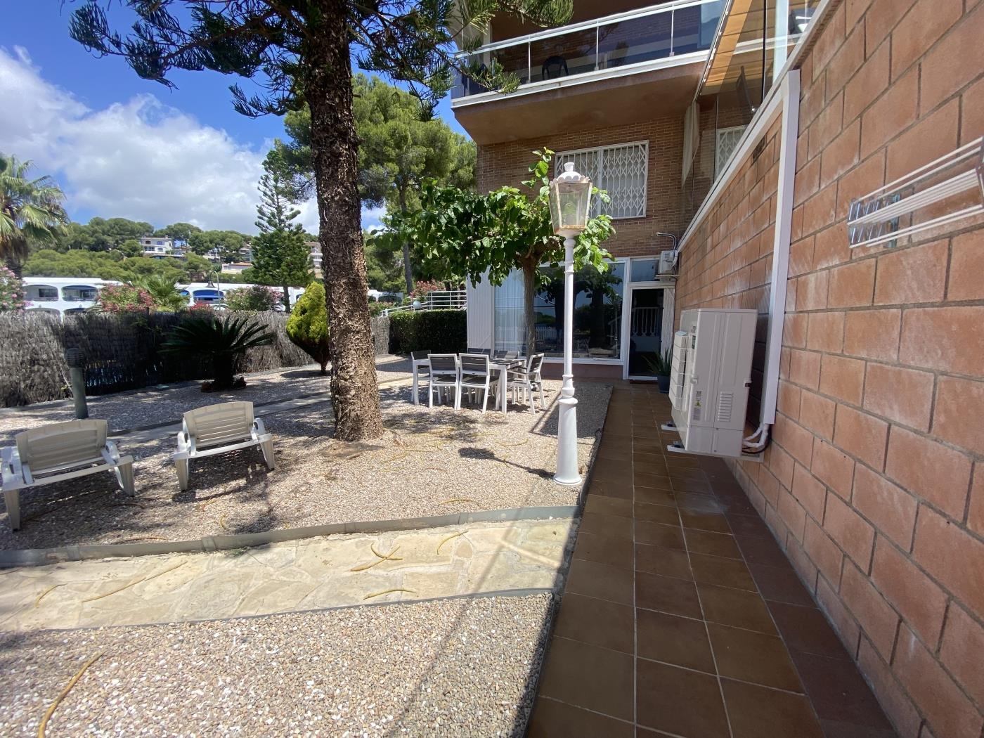 image Th29 Deluxe beachfront apartment in La Mora-Tamarit 7