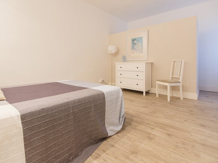 image th37 Apartamento · Tarragona · 4 dormitorios · 1 baño 17