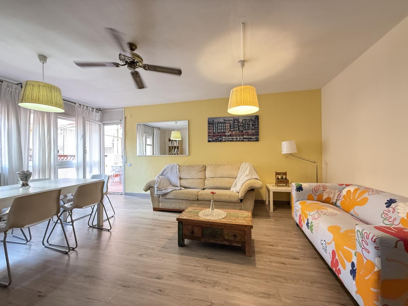image TH18 Apartamento Prat de la Riba para 8 personas 0
