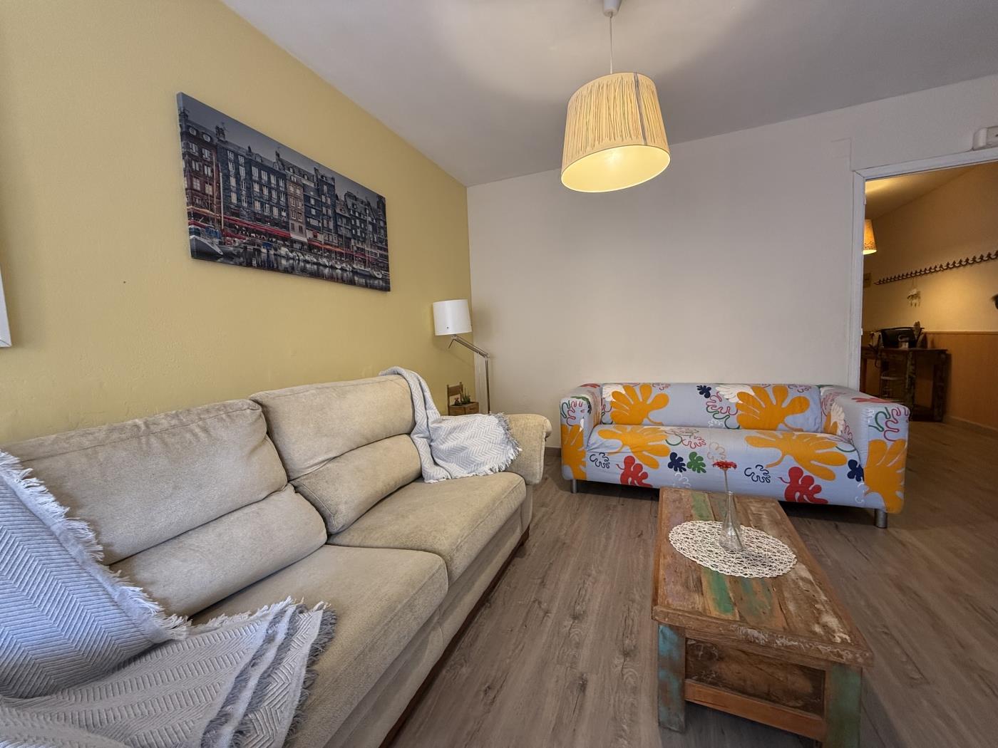 image TH18 Apartamento Prat de la Riba para 8 personas 6