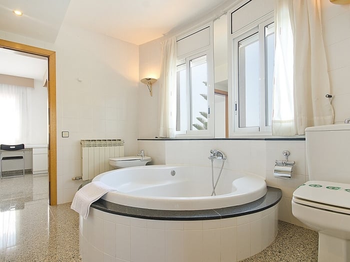 image R11 Villa Blanca Calafell 16