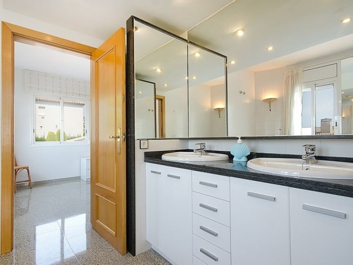 image R11 Villa Blanca Calafell 17
