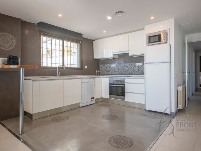 image R139 Apartament beachfront Guillem 3