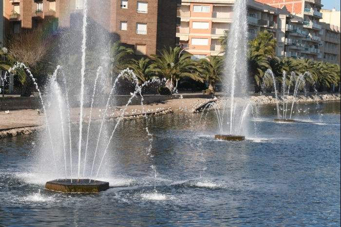 image R141 Manila Resort Patio 27