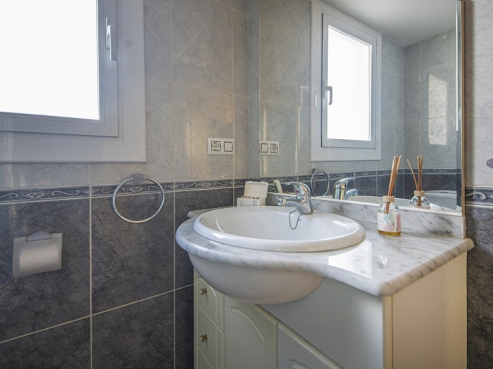 image R145 Villa en Roda de Bera 21
