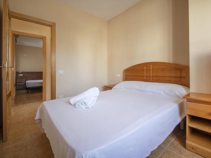 image R145 Villa en Roda de Bera 39