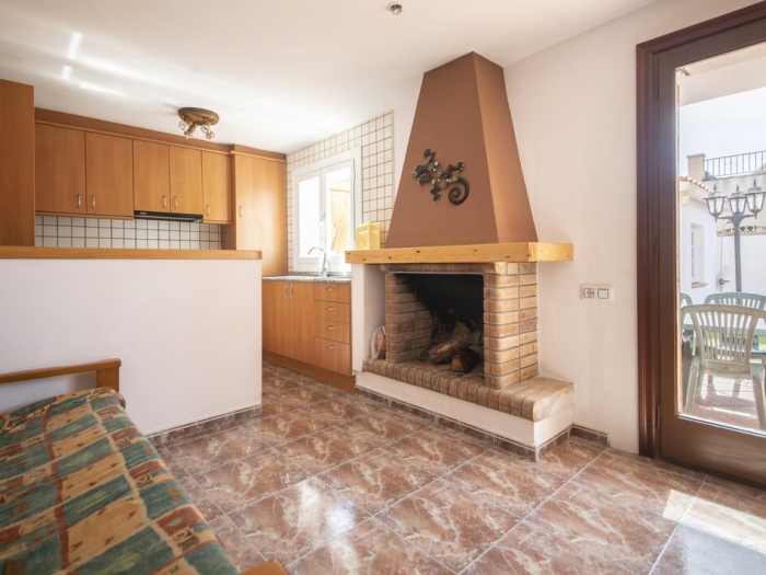 image R145 Villa en Roda de Bera 7