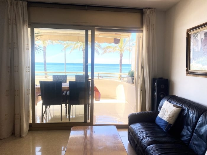 image R151 Beachfrontapartment Calafell 26