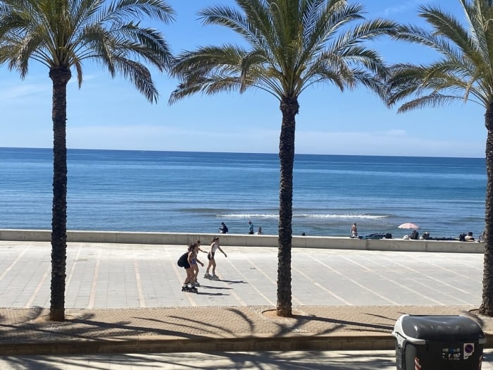 image R151 Beachfrontapartment Calafell 30