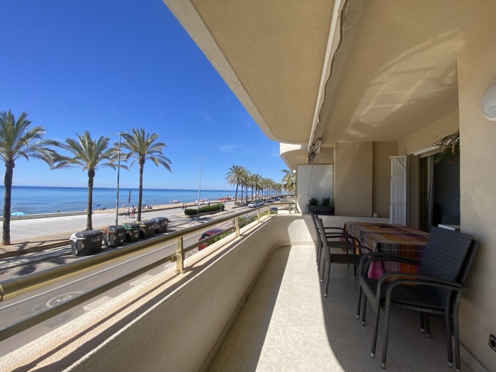 image R151 Beachfrontapartment Calafell 32