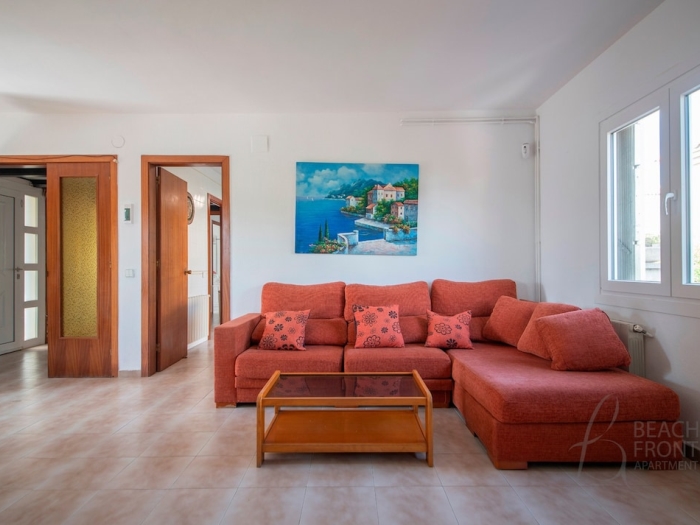 image R153 Villa con Piscina en Coma-ruga 18