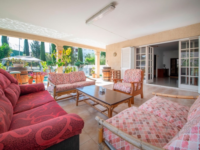 image R153 Villa con Piscina en Coma-ruga 24