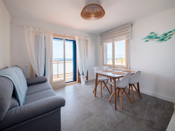 image R155 Beachfrontapartment 3 1