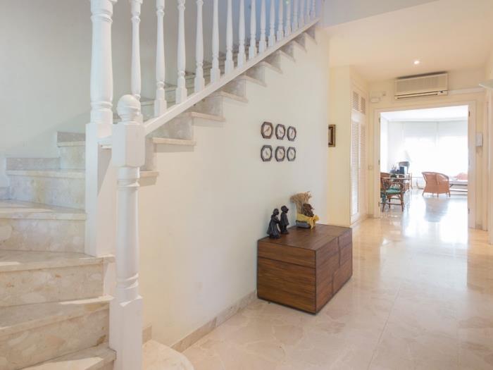 image R5 Casa Coma ruga con piscina y parking 12