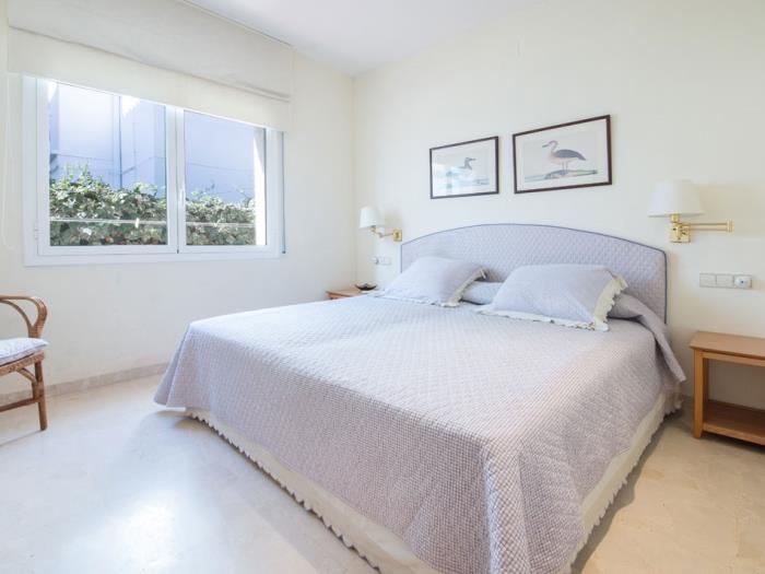 image R5 Casa Coma ruga con piscina y parking 14