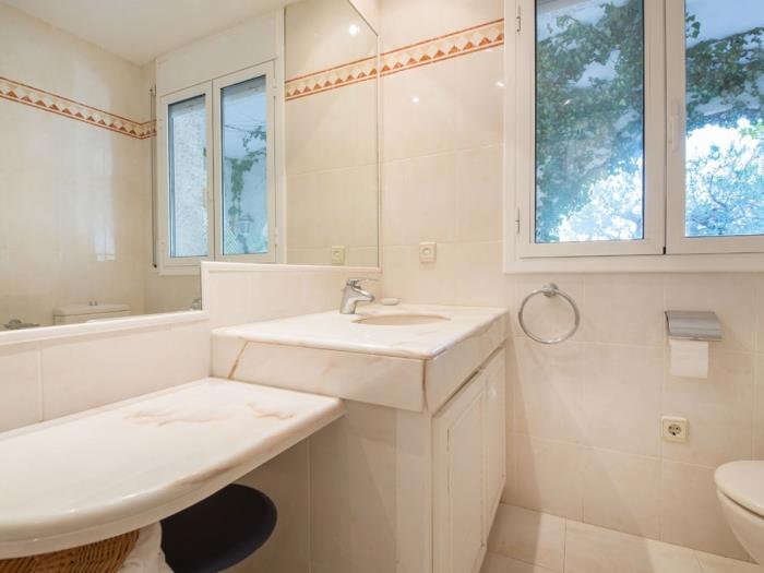image R5 Casa Coma ruga con piscina y parking 16